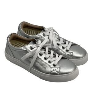 Taos Plim Soul Lux Silver Leather Sneakers Women 9 Comfort Shoes